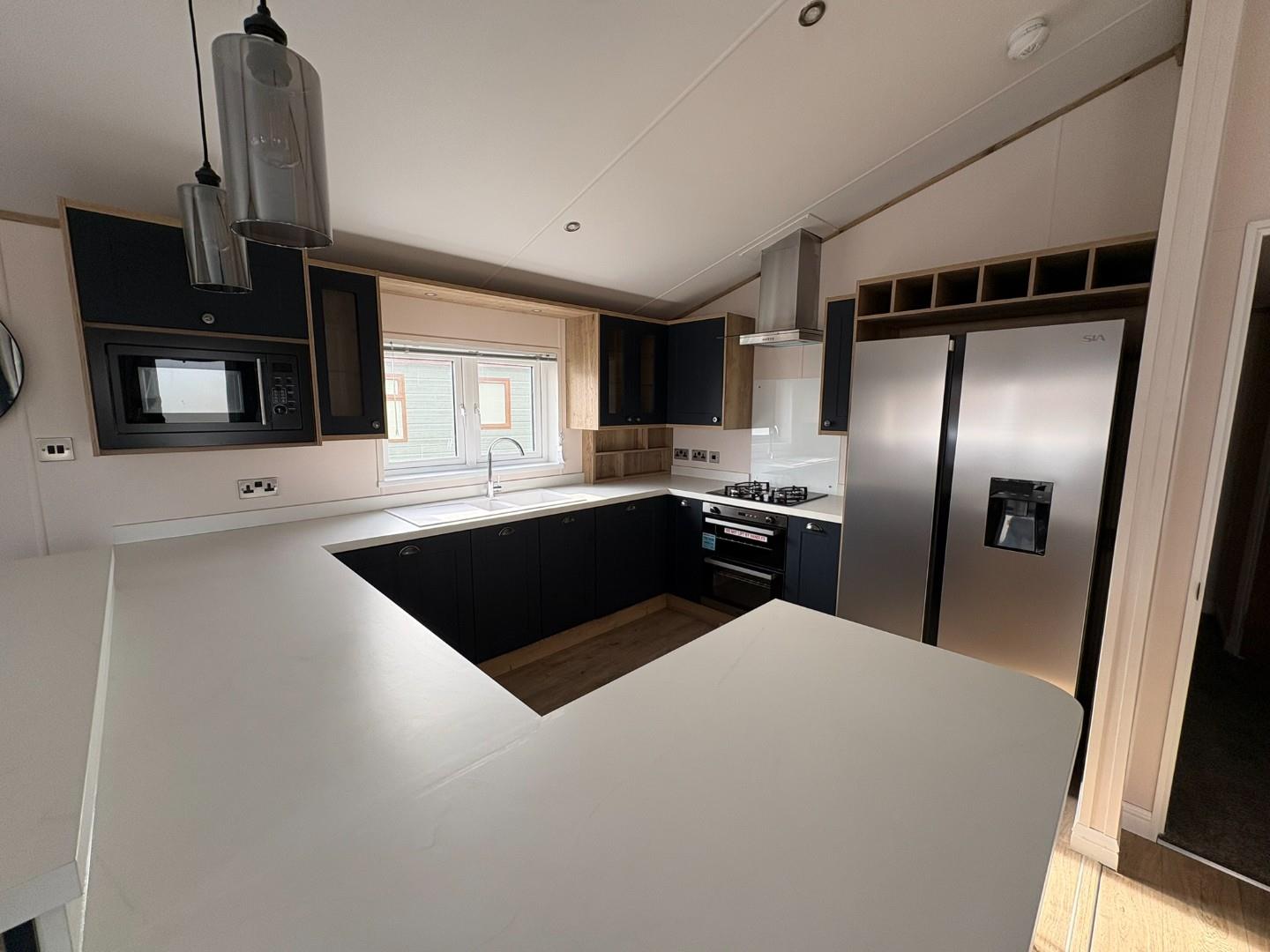 Kitchen (2).JPEG